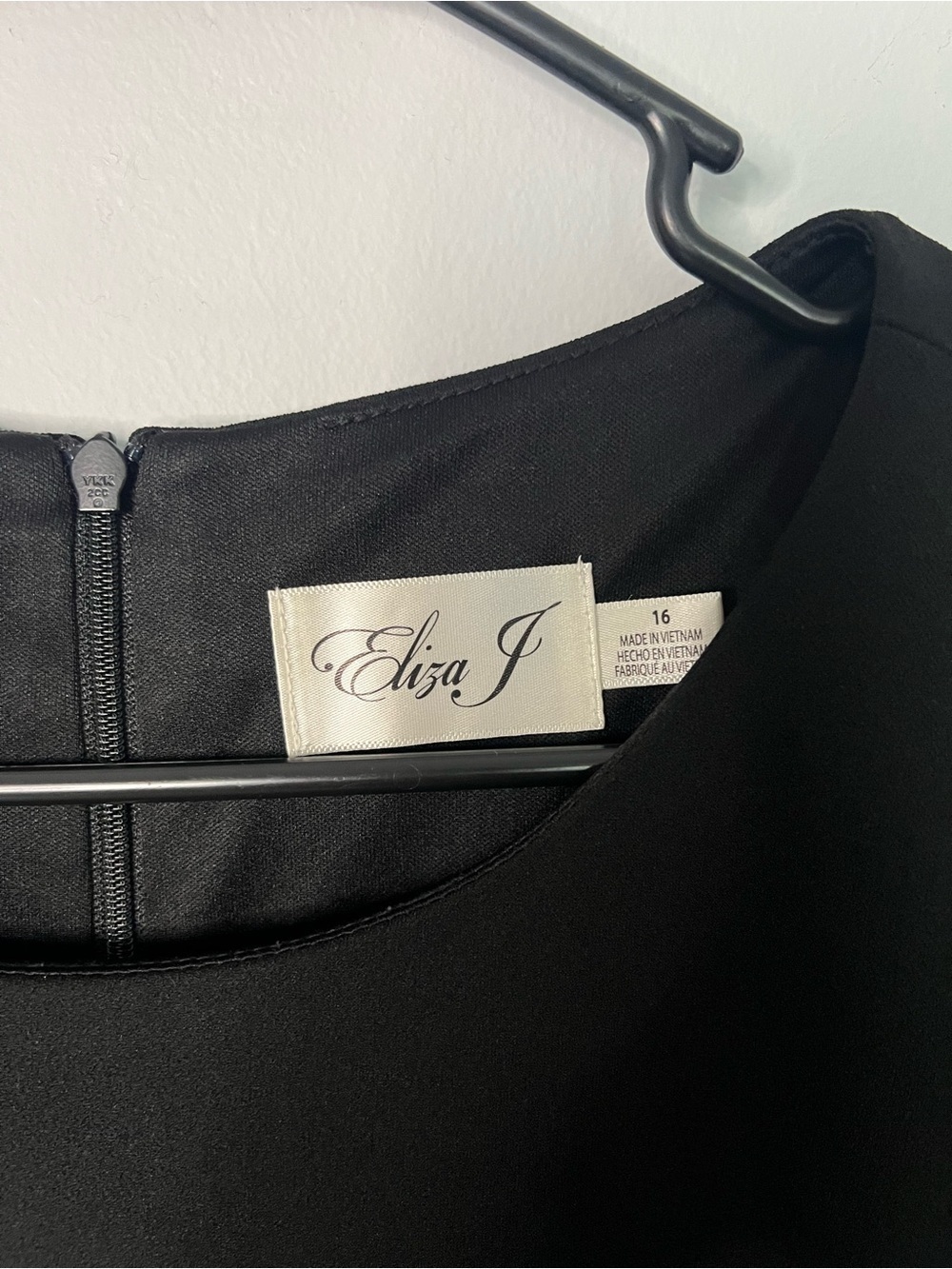Eliza J Black Short Sleeve Crewneck Mini little black Dress size 16 - Picture 3 of 7